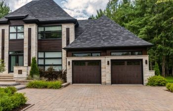 CHI Overhead Door Stamped Shaker