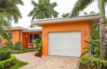 CHI Overhead Door Stamped Shaker