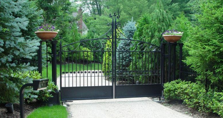 automatic swinging gate installation near Atlanta Ga