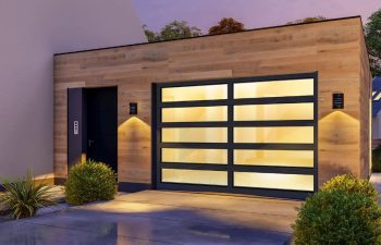 Clopay Avante® Sleek garage door