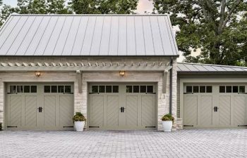 Clopay Canyon Ridge® Chevron garage door
