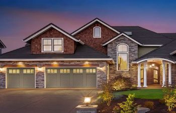 Clopay Canyon Ridge® Chevron garage door