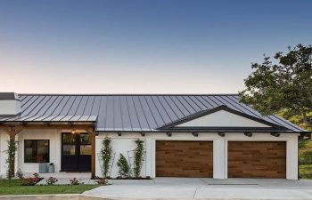 Clopay Modern Steel™ Ultra-Grain® Plank garage door
