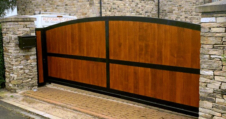 wood privacy gate installation