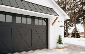 Clopay Reserve® Wood Extira® garage door